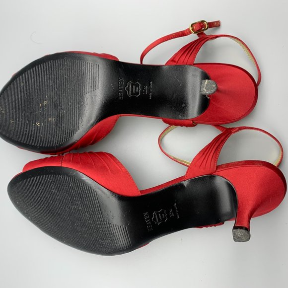 Metaphor 10M Red Fabric 2 1/2" Heel Strappy Sandals - Picture 7 of 10